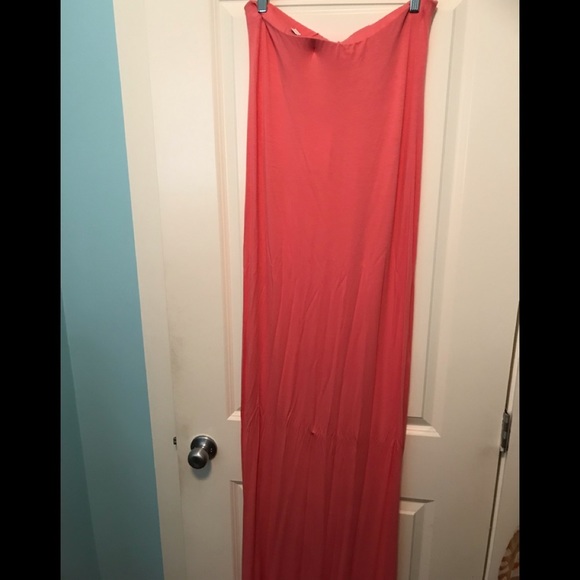 NEW Charli Strapless Maxi Dress - Picture 2 of 2
